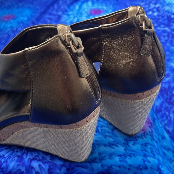 COLE HAAN bronze metallic platform wedge sandal with NIKE AIR sole - Womens 11B - Picture 7 of 14